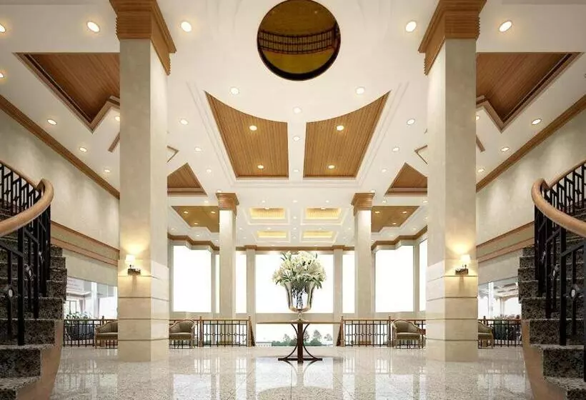 هتل Nakorn Phanom Riverview