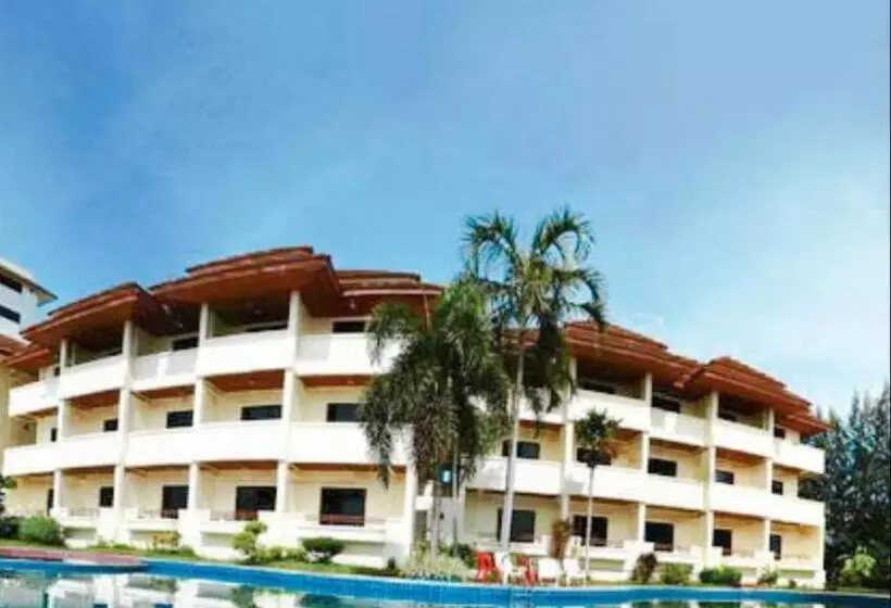 هتل Nakorn Phanom Riverview