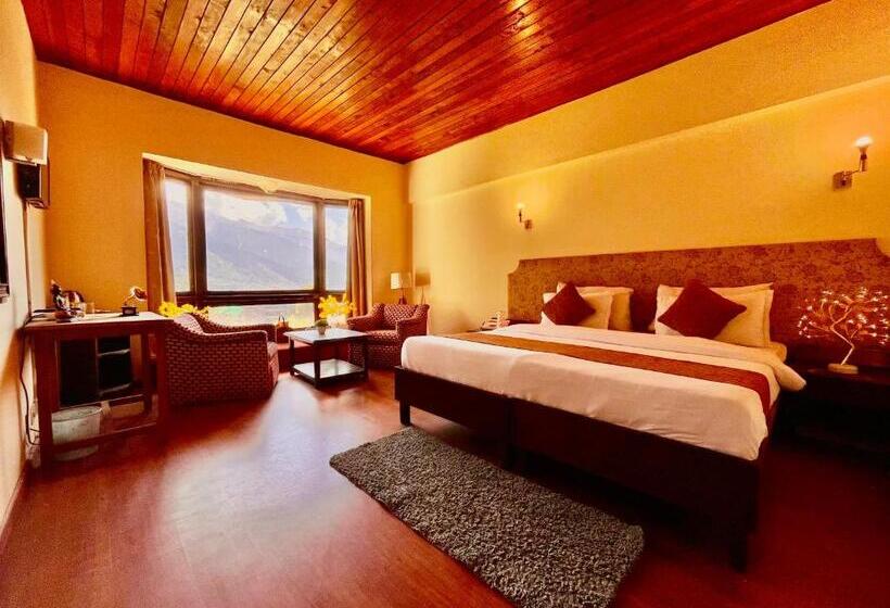 Hotelli Ramayan Resort, In City Centre Manali By Ramanand Sagar