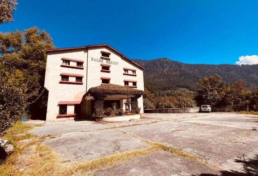 Hotelli Ramayan Resort, In City Centre Manali By Ramanand Sagar