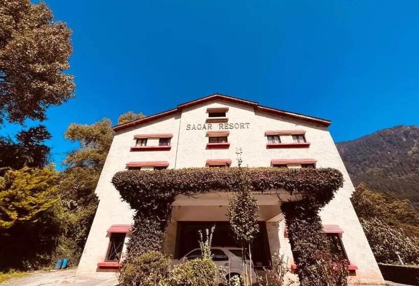هتل Ramayan Resort, In City Centre Manali By Ramanand Sagar