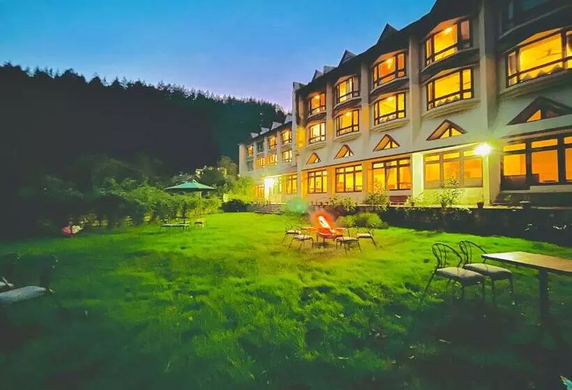 هتل Ramayan Resort, In City Centre Manali By Ramanand Sagar