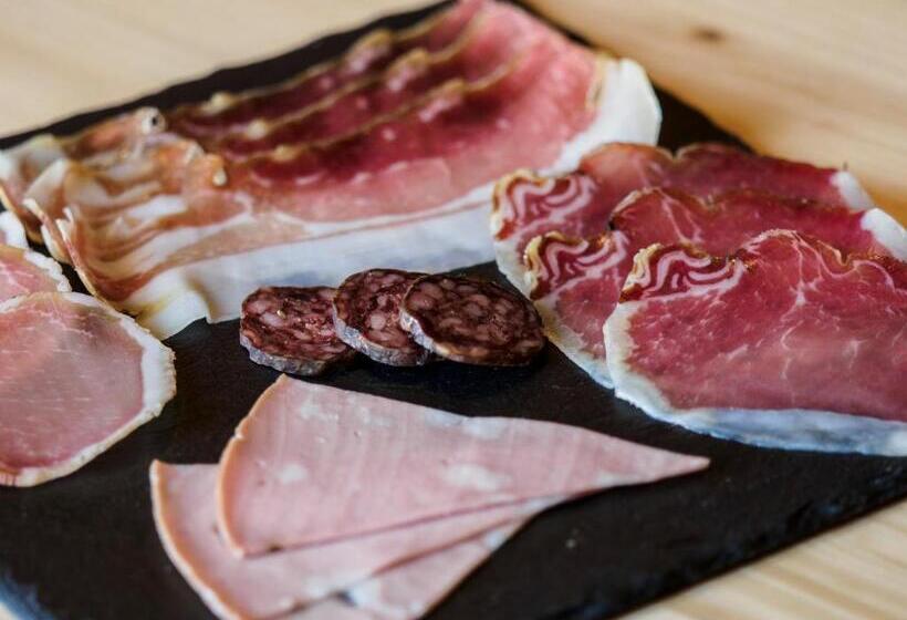 فندق S Osteria 38