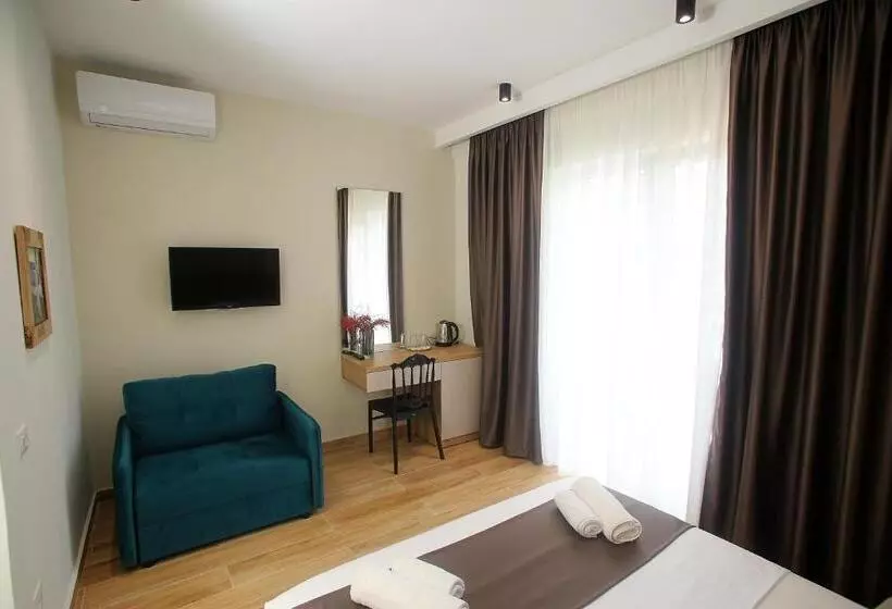 هتل Villa Ata