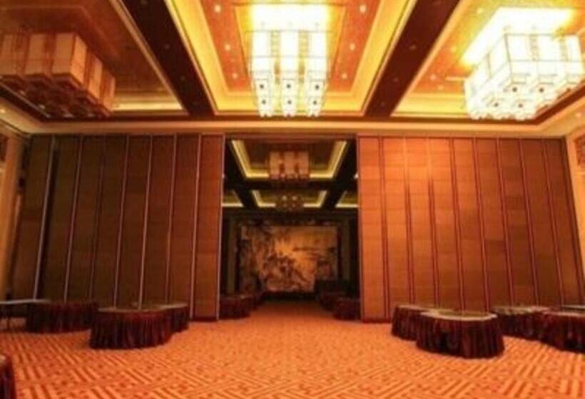 Hotel Wuhan Gaotie Kairui International