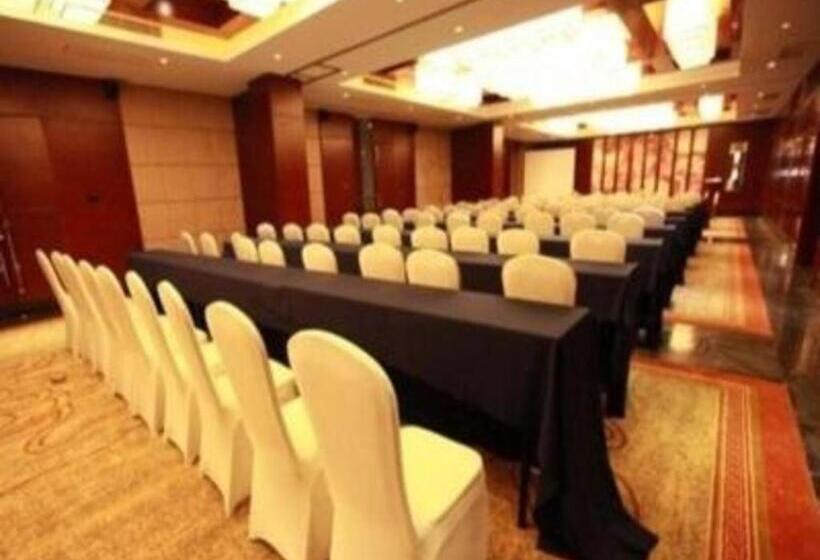 Hotel Wuhan Gaotie Kairui International