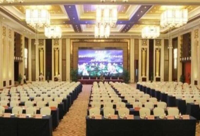 Hotel Wuhan Gaotie Kairui International