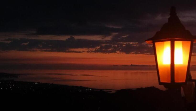 Kartal Yuvası Dağ Evi Otel