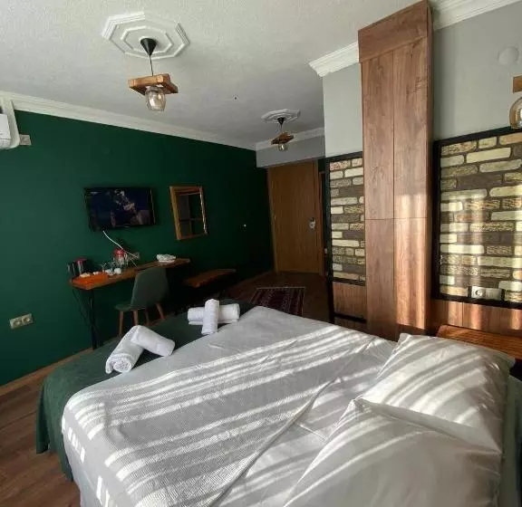 Kartal Yuvası Dağ Evi Otel