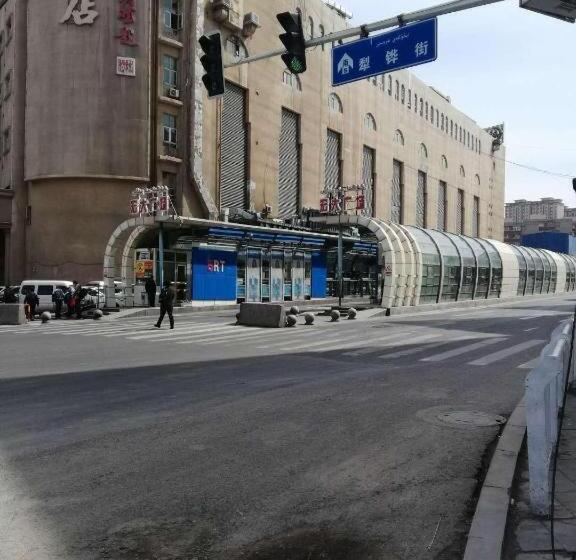 Lavande Hotels Urumqi Xinmin West Street Hongda Plaza