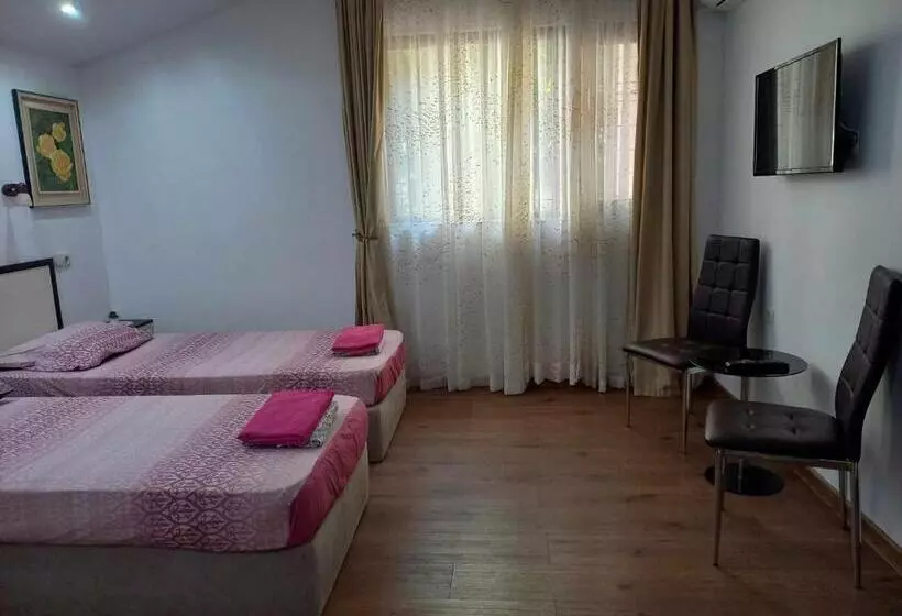 Majatalo стаи за гости калина