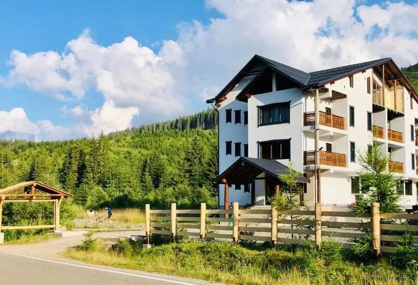 Lomakeskus Chalet Ines