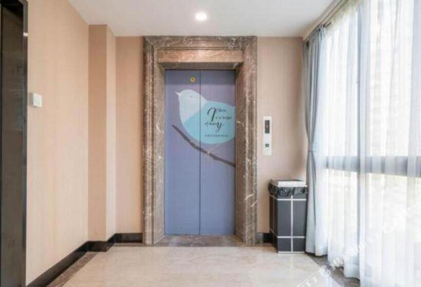 Xana Hotelle Xiamen Airport Zone Government