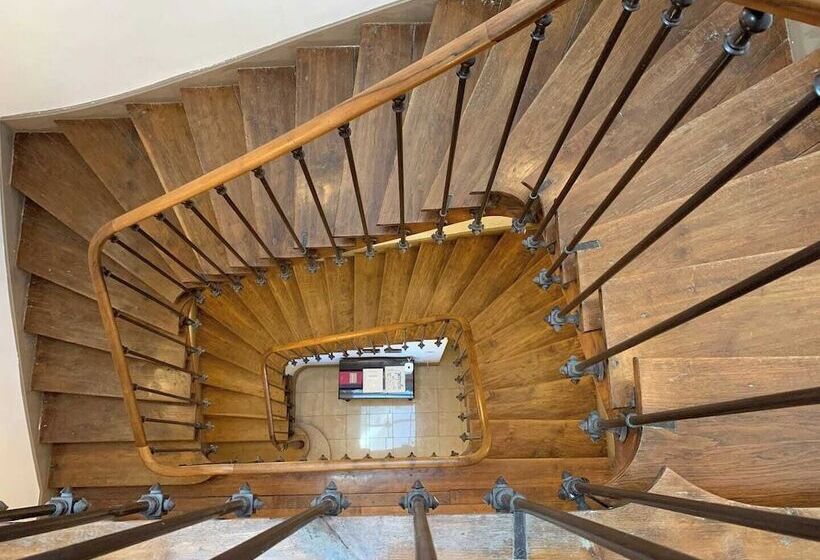 膳宿费 Château De Ligny