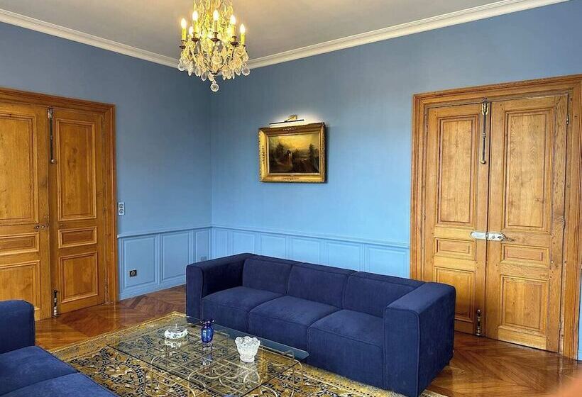 膳宿费 Château De Ligny