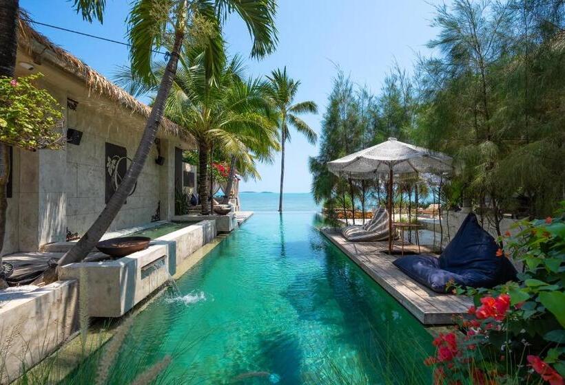 پانسیون Odyssey   Luxury Beachfront Boutique