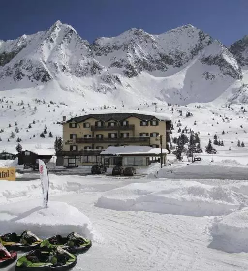 Hotelli Dolomiti
