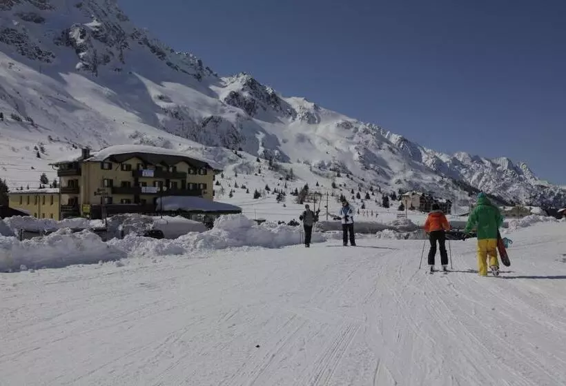 Hotelli Dolomiti