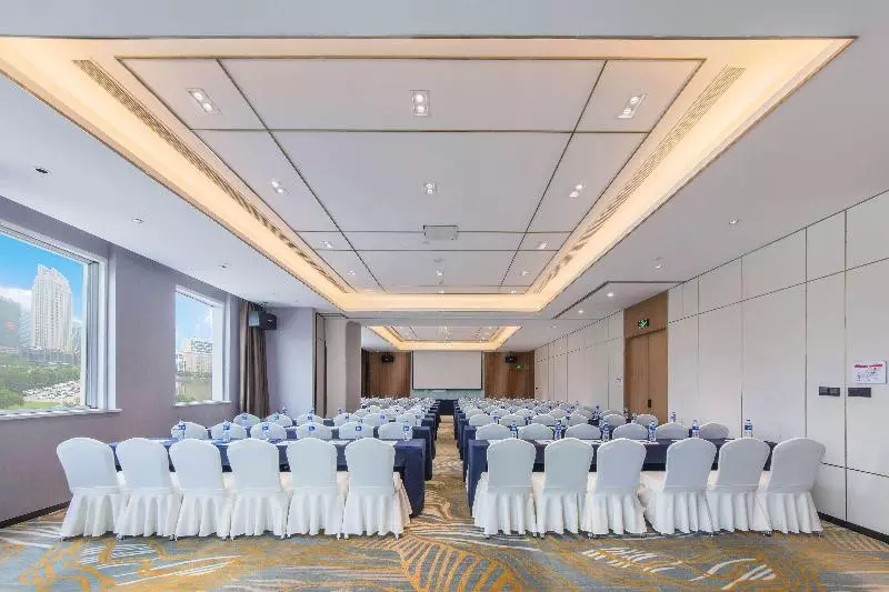 ホテル Hilton Garden Inn Nantong Xinghu
