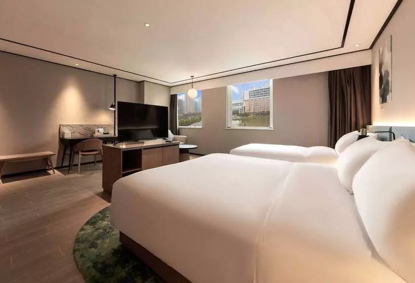 ホテル Hilton Garden Inn Nantong Xinghu