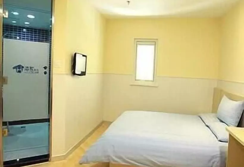Hotelli Hanting Haiyou Express Shenyang Sanhao Street