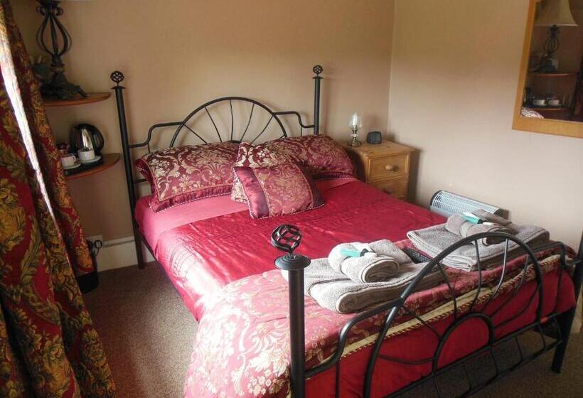 فندق صغير Lower Lode Inn