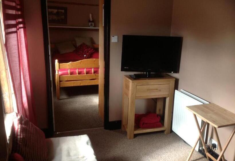 فندق صغير Lower Lode Inn