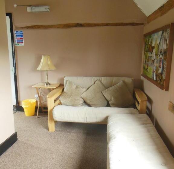 فندق صغير Lower Lode Inn