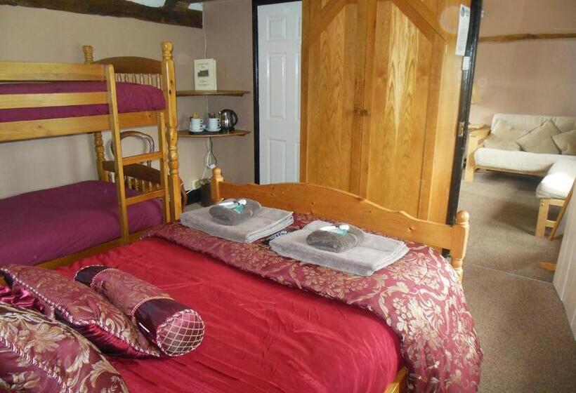 فندق صغير Lower Lode Inn