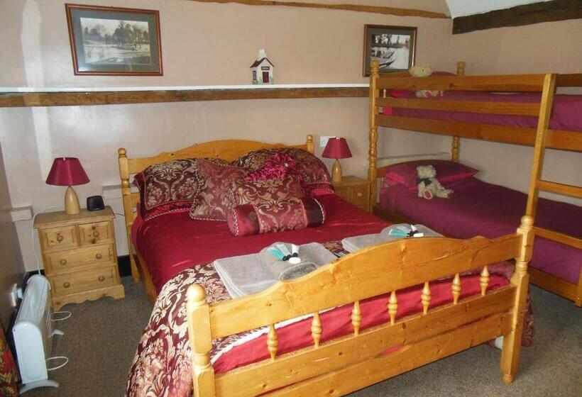 فندق صغير Lower Lode Inn