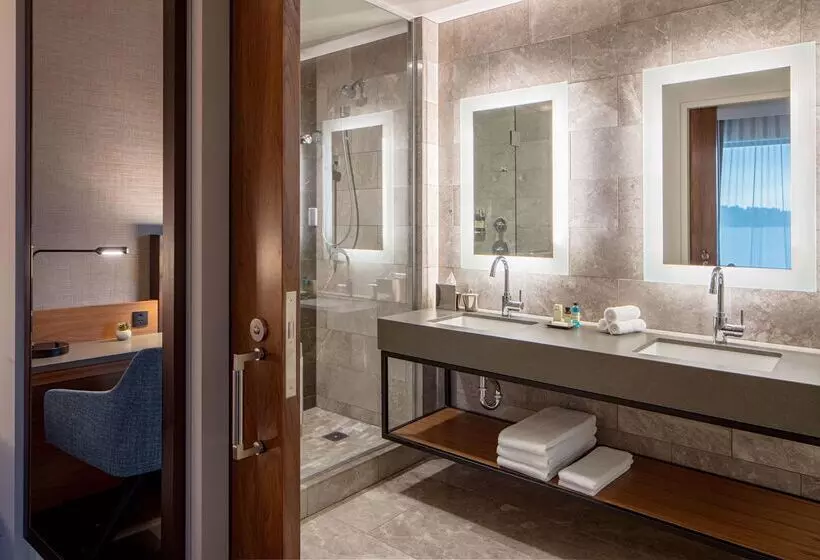 هتل Hyatt Regency Lake Washington At Seattle S Southport