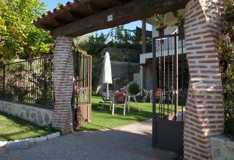 Сельский отель Rural Robles