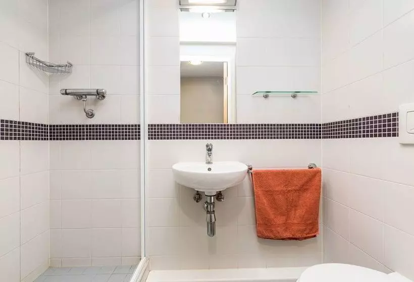 Residenssi Dashwood Studios