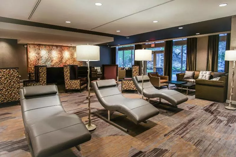 ホテル Courtyard By Marriott Lenox Berkshires