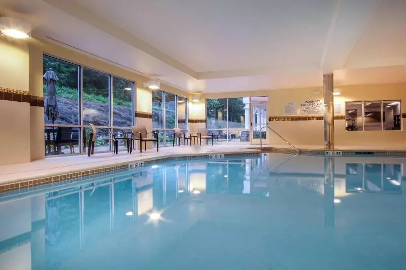 ホテル Courtyard By Marriott Lenox Berkshires