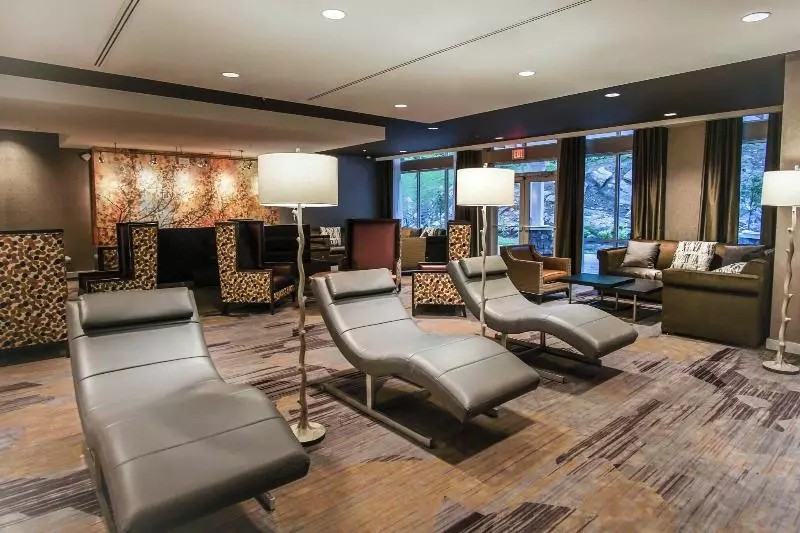 ホテル Courtyard By Marriott Lenox Berkshires