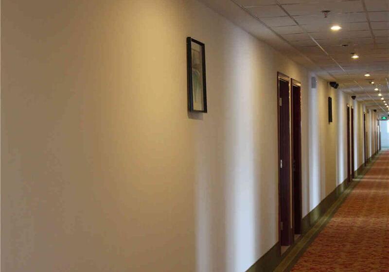 Hotel Greentree Inn Shanghai West Huaxia Road Metro Station Express