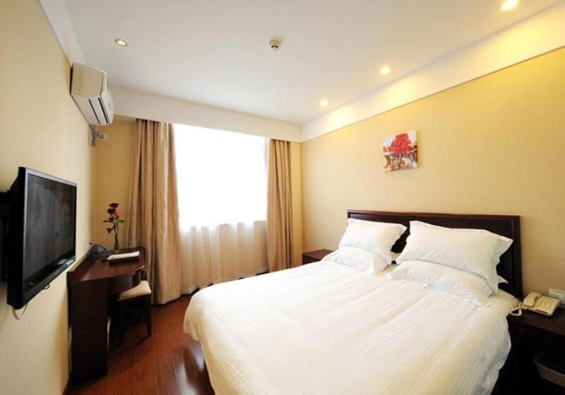 Hotel Greentree Inn Shanghai West Huaxia Road Metro Station Express