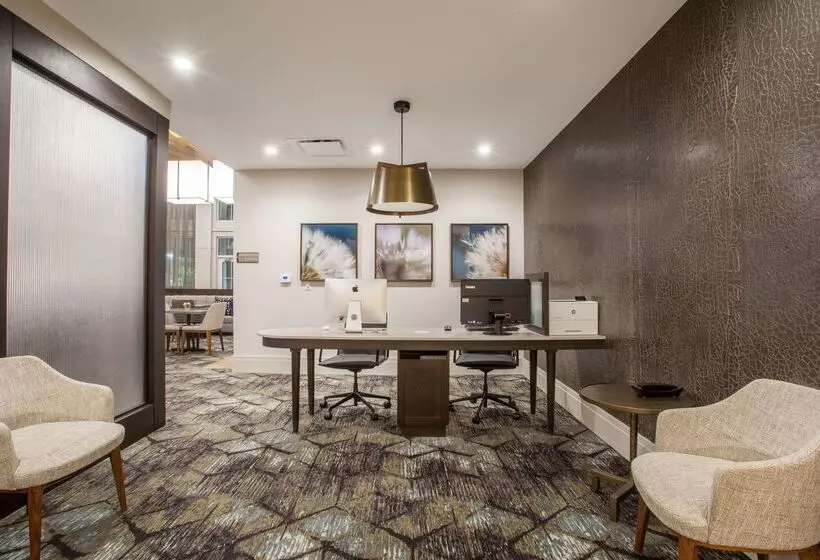 ホテル Homewood Suites By Hilton Saratoga Springs