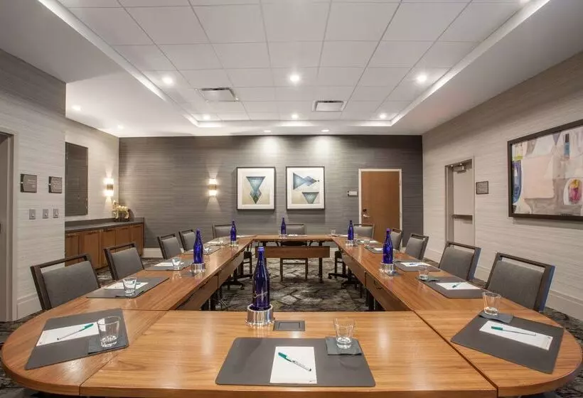 ホテル Homewood Suites By Hilton Saratoga Springs