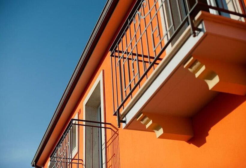 בית מלון כפרי Marin