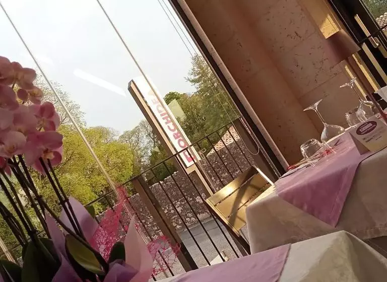 ホテル Orchidea