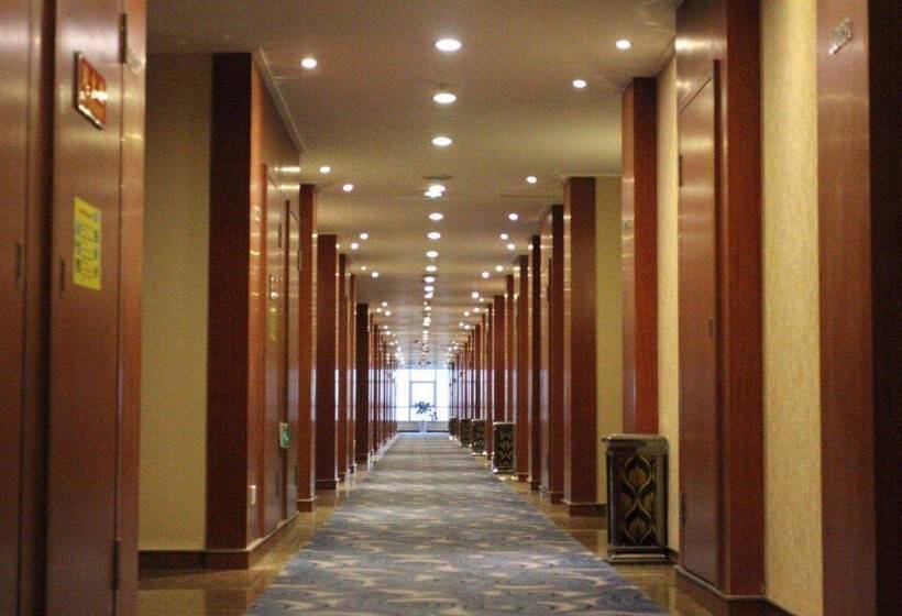 Hotel Qingdao Tianrunjinwang