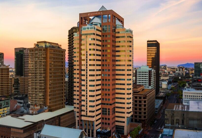 בית מלון כפרי Pullman Cape Town City Centre