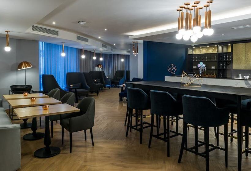 בית מלון כפרי Pullman Cape Town City Centre