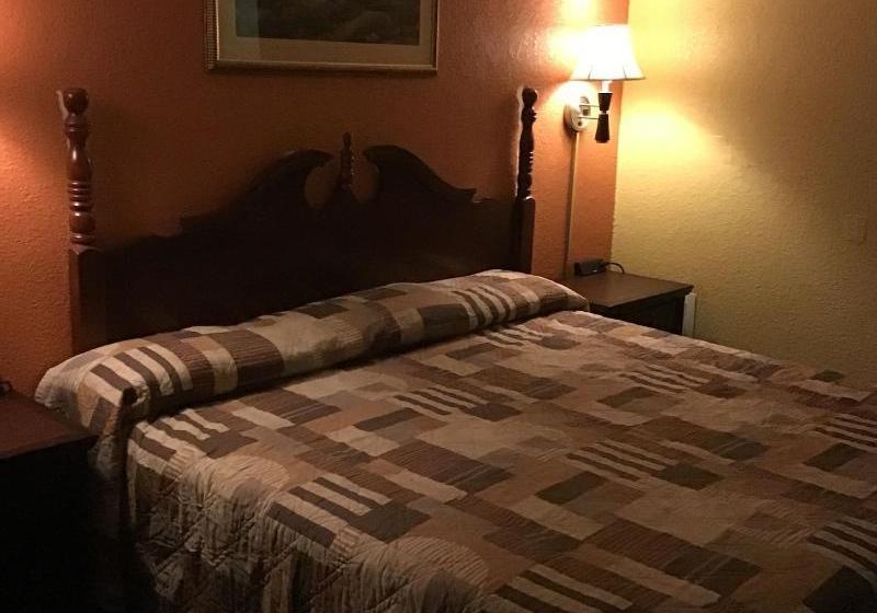 בית מלון כפרי Rodeway Inn