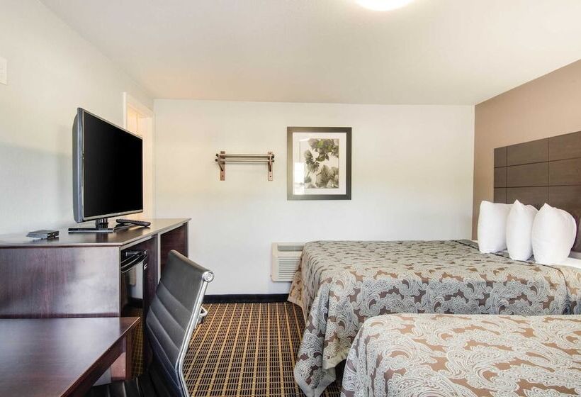 בית מלון כפרי Rodeway Inn Middleboroplymouth