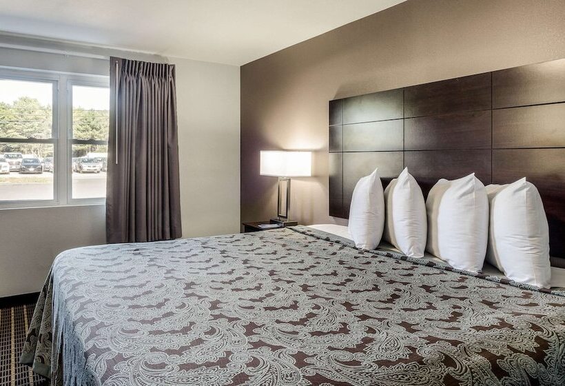 בית מלון כפרי Rodeway Inn Middleboroplymouth