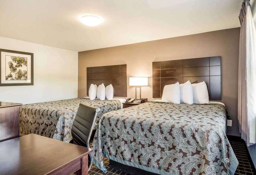 בית מלון כפרי Rodeway Inn Middleboroplymouth