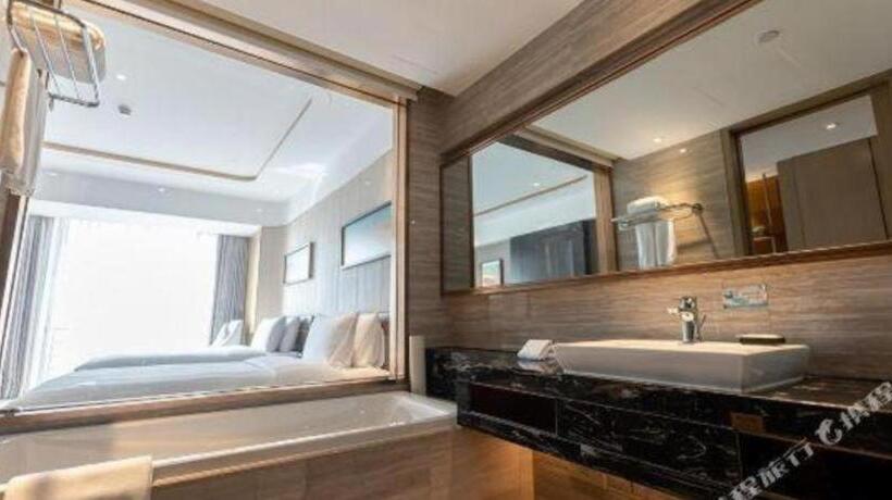 The Qube Hotel Jingzhou